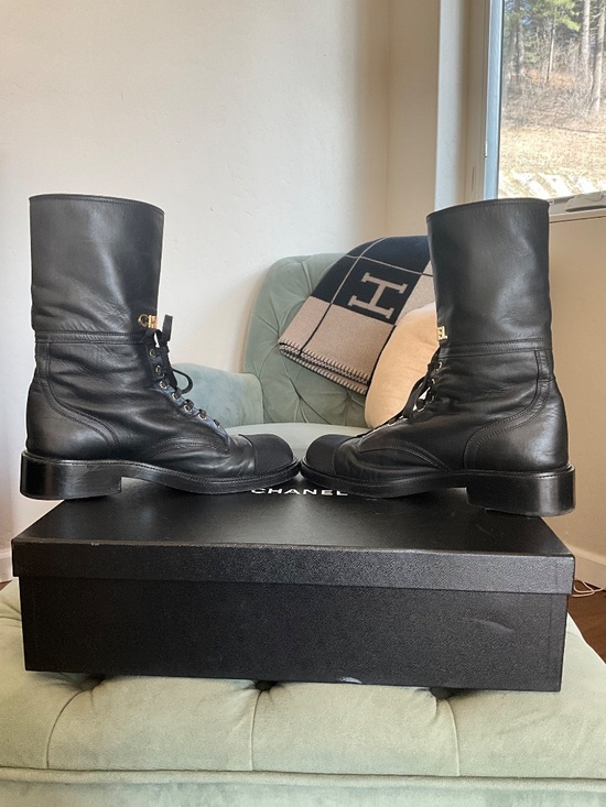 Chanel boots - Picture 4 of 6